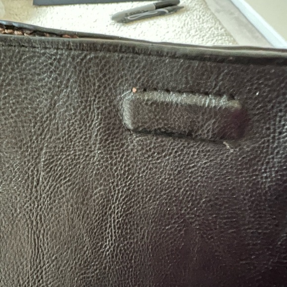 Calvin Klein reversible shoulder bag - Picture 4 of 12